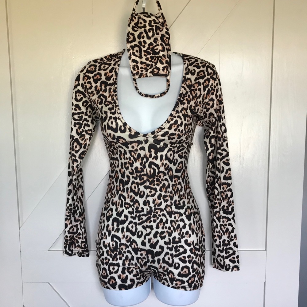 Leopard jumpsuit romper club wear with mask - Picture 4 of 4